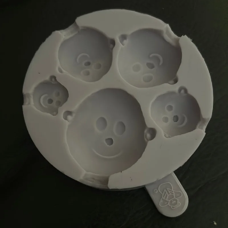 Face silicone mould, fondant, size of mould 9cm